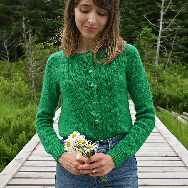 Scalloped Edge Cardigan Knitting Pattern