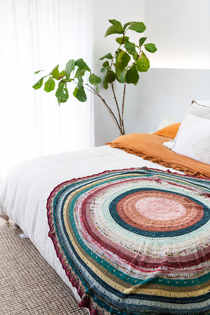 Circular Color Throw Knitting Pattern
