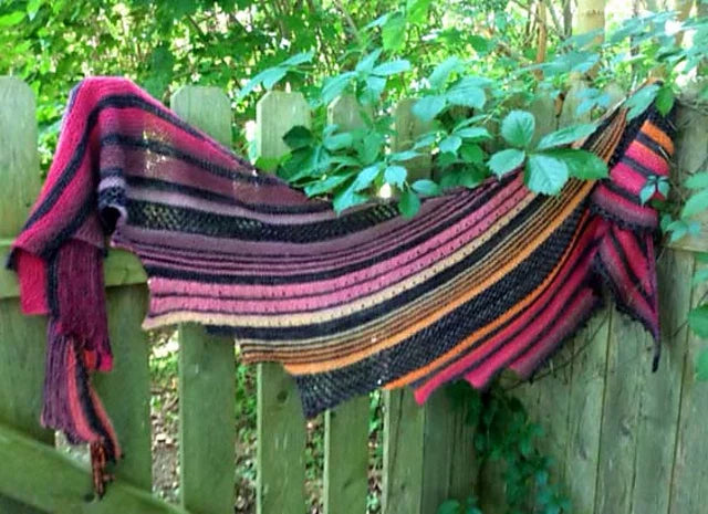 Two Tone Shawl Knitting Pattern