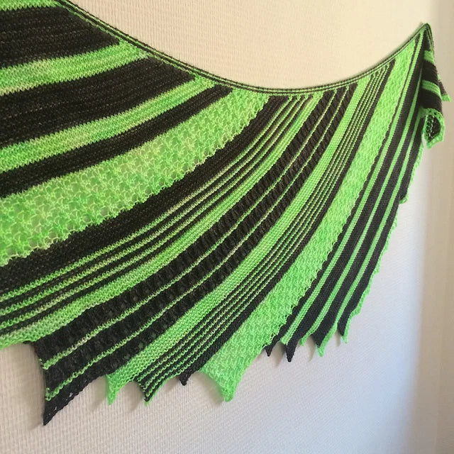 Two Tone Shawl Knitting Pattern