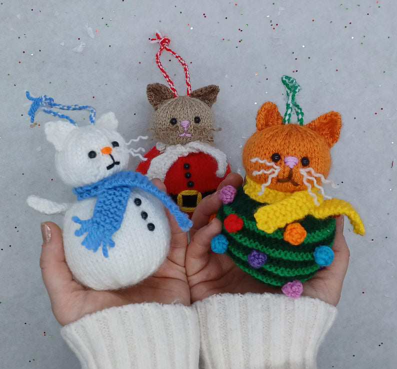 Christmas Cat Baubles Knitting Pattern