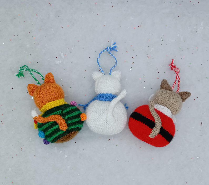 Christmas Cat Baubles Knitting Pattern