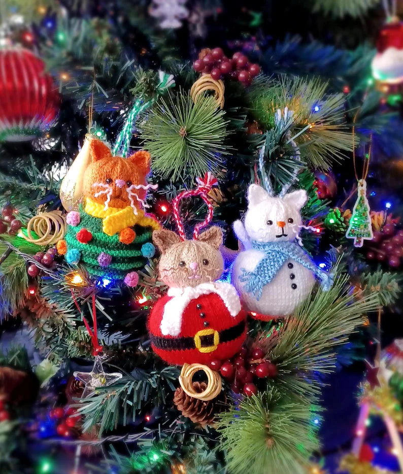 Christmas Cat Baubles Knitting Pattern