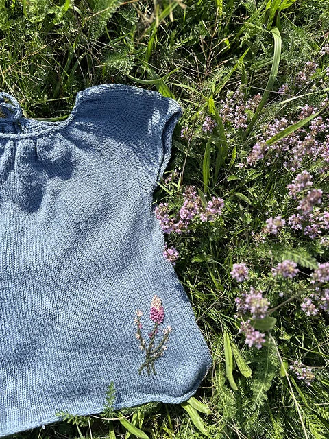 Flowy Kids Blouse Knitting Pattern